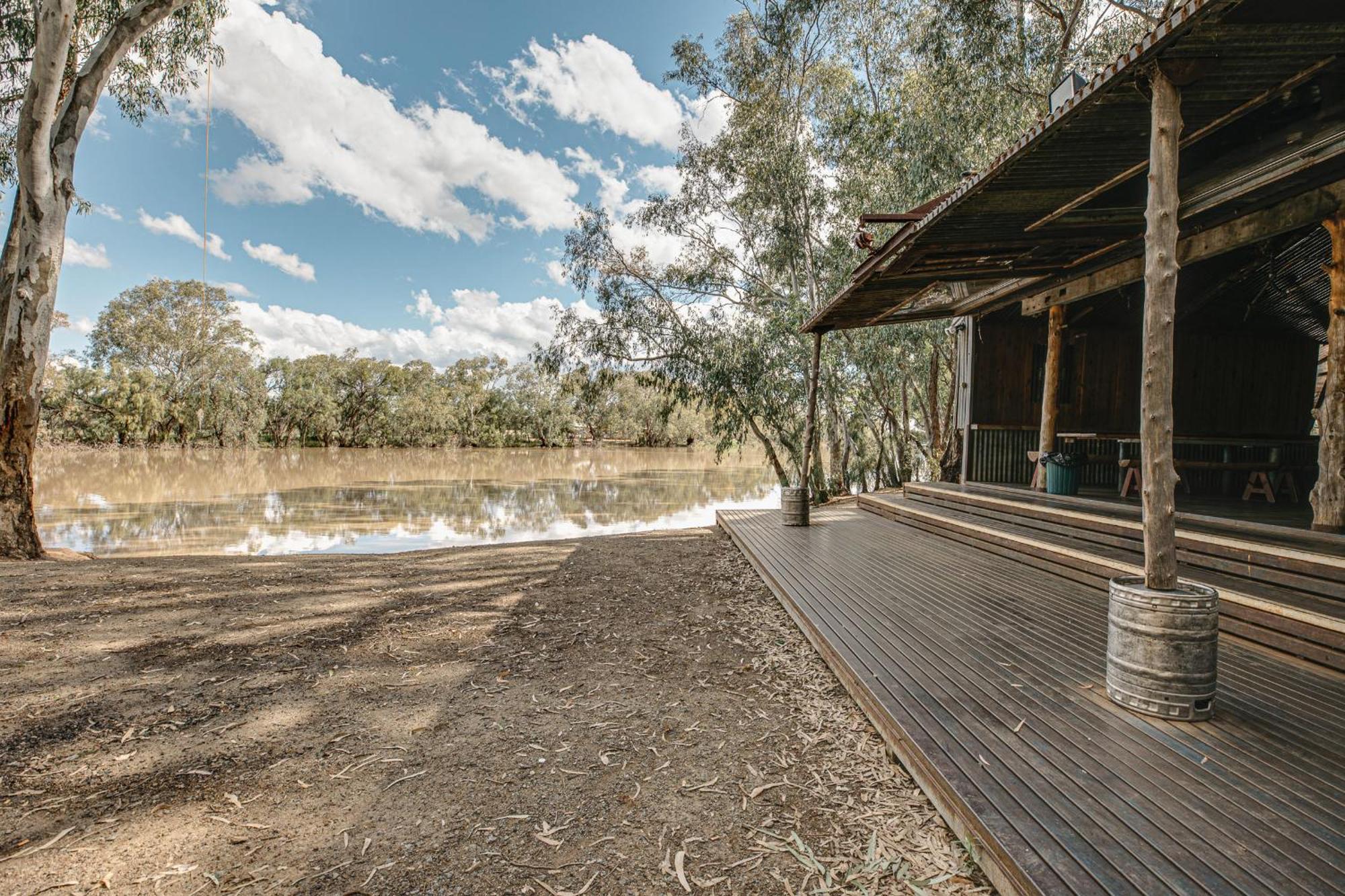 فندق Nyngan Riverside Tourist Park المظهر الخارجي الصورة